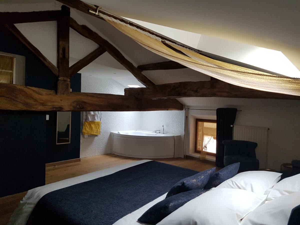 Domaine De La Fee-Licite Hotel Jullié Eksteriør billede
