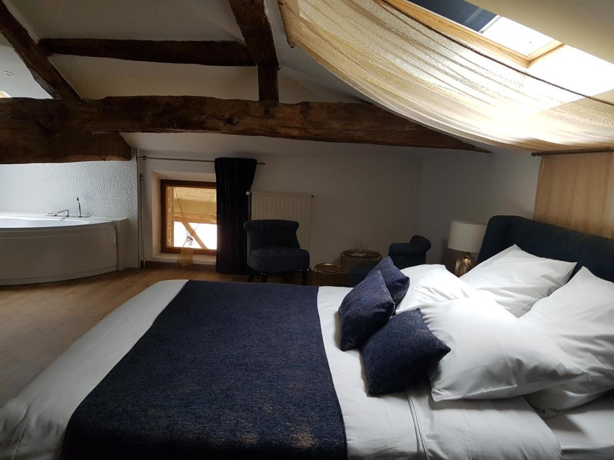 Domaine De La Fee-Licite Hotel Jullié Eksteriør billede