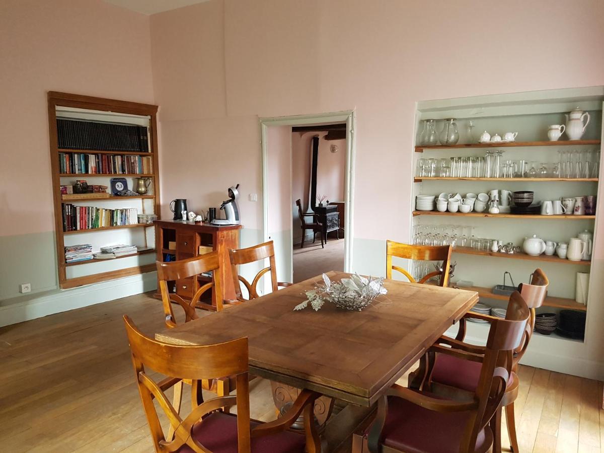Domaine De La Fee-Licite Hotel Jullié Eksteriør billede