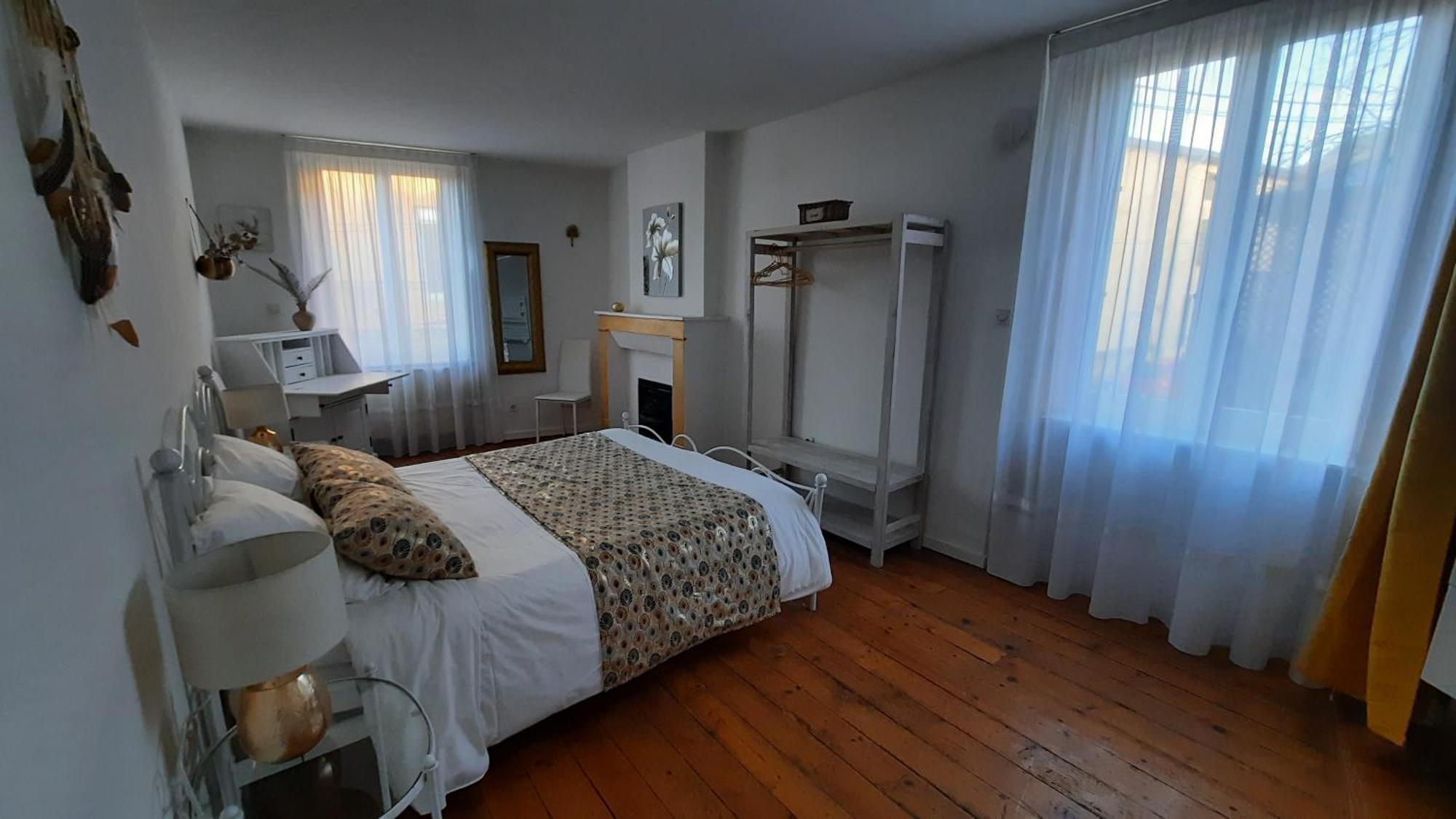 Domaine De La Fee-Licite Hotel Jullié Eksteriør billede